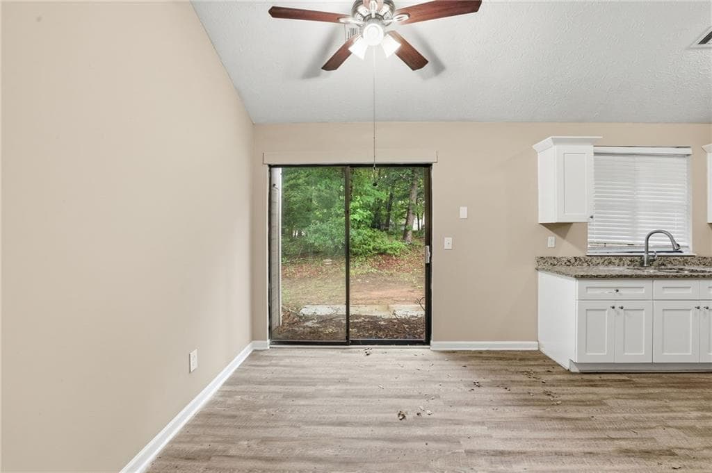 3 bedroom, 2 bathroom, 1,239 sq ft single family residence for sale at 2257 Leslie Brook Drive, Decatur, GA 30035 — photo 9