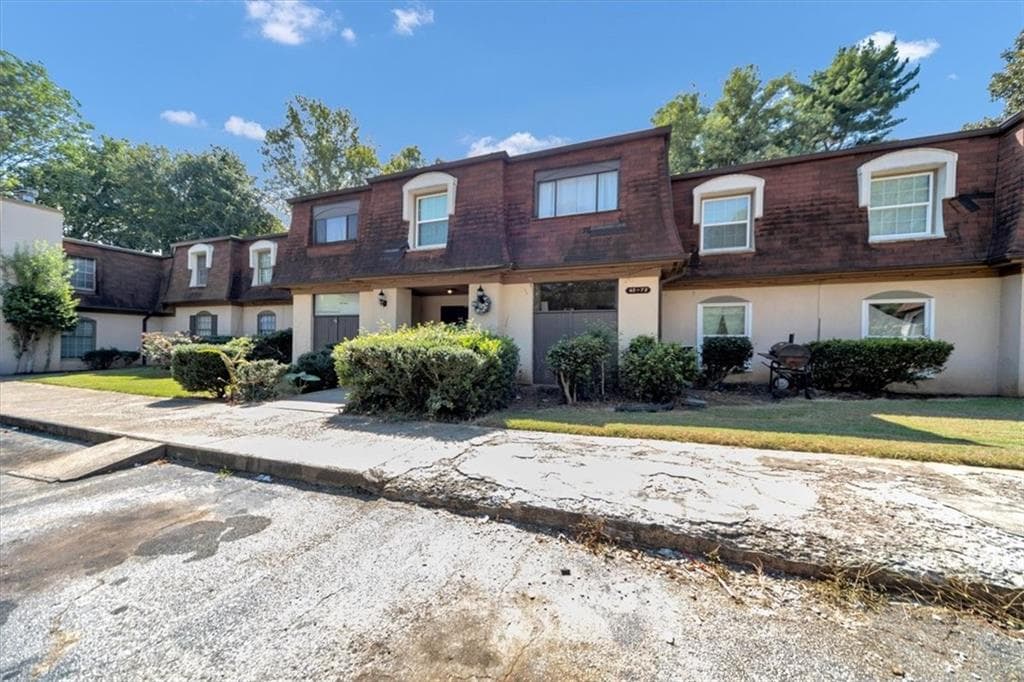3 bedroom, 2 bathroom, 1,376 sq ft condominium for sale at 72 Place Fontaine, Lithonia, GA 30038 — photo 2