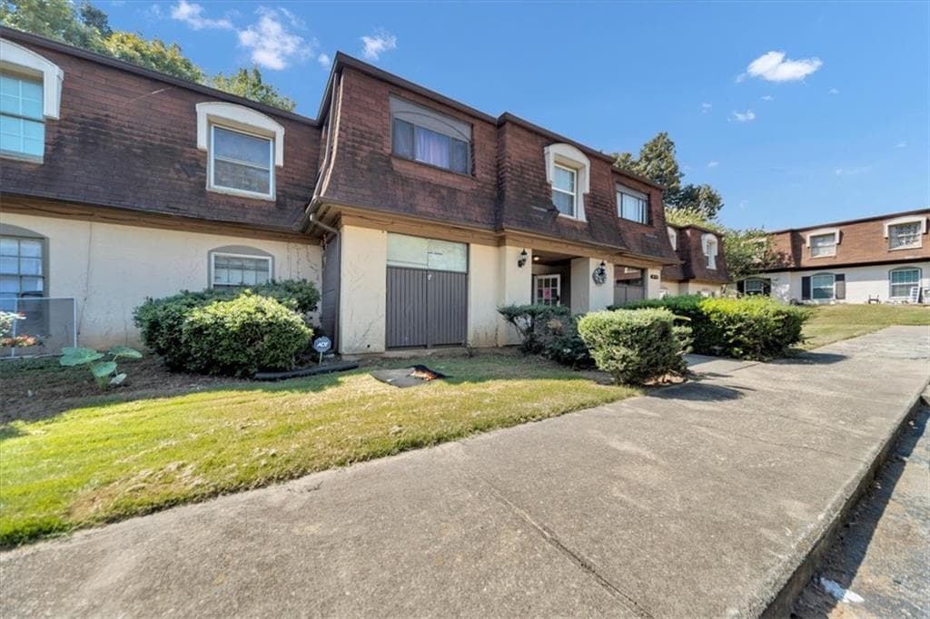 3 bedroom, 2 bathroom, 1,376 sq ft condominium for sale at 72 Place Fontaine, Lithonia, GA 30038 — photo 3