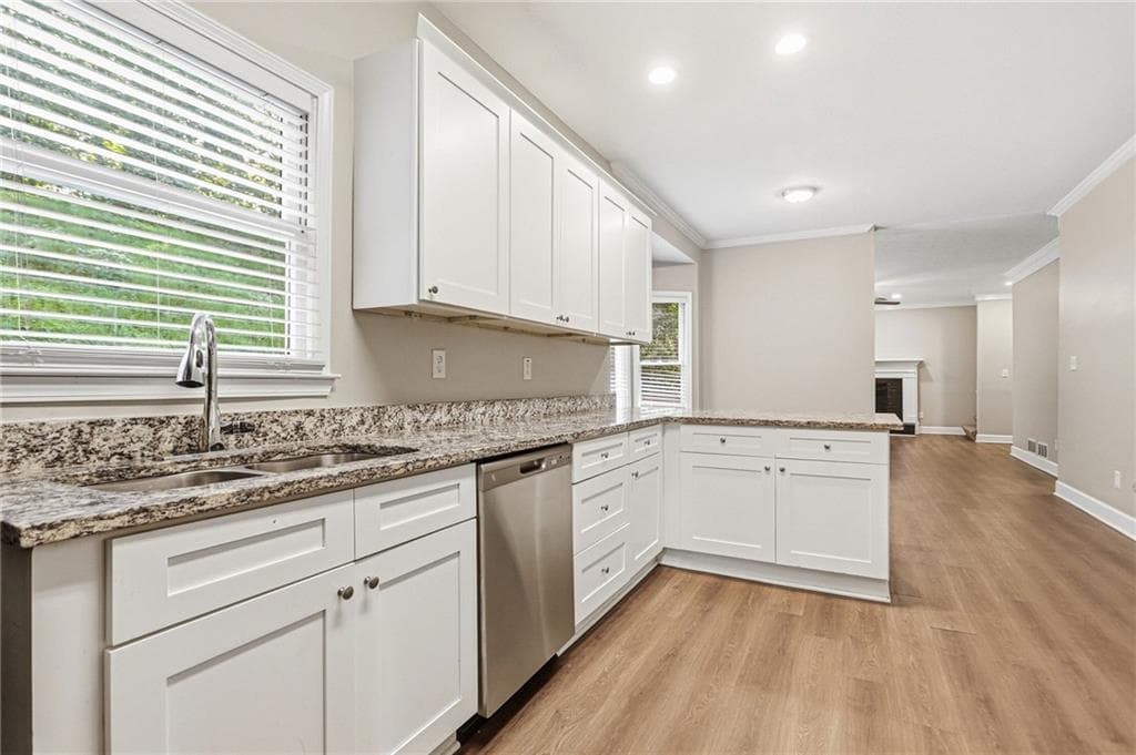 5 bedroom, 3 bathroom, 3,454 sq ft single family residence for sale at 4350 Pompey Drive, Atlanta, GA 30331 — photo 10