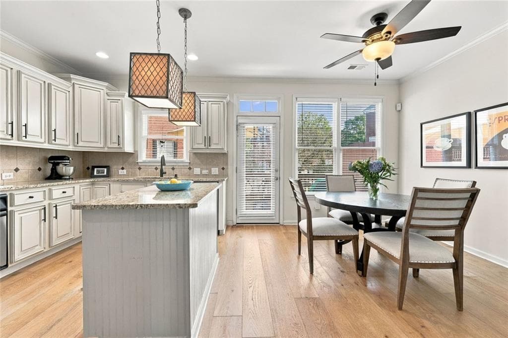 2 bedroom, 3 bathroom, 2,064 sq ft townhouse for sale at 1202 Legacy Cove Lane, Roswell, GA 30075 — photo 10