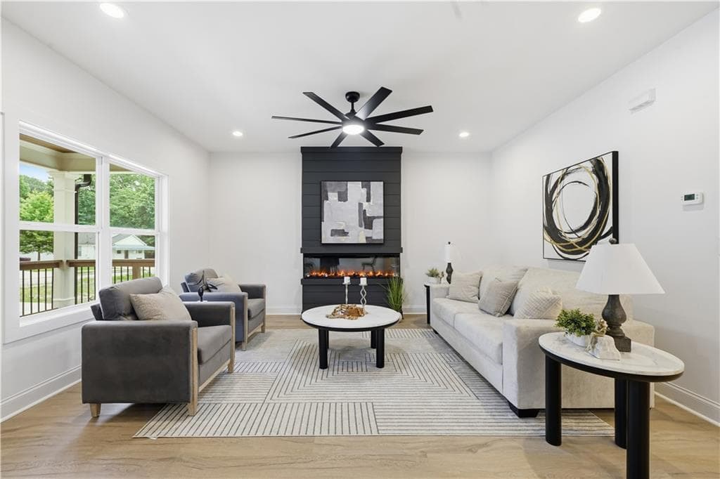 4 bedroom, 3 bathroom, 2,200 sq ft single family residence for sale at 2194 Wingate Street, Atlanta, GA 30310 — photo 4