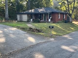 2 bedroom, 2 bathroom, 1,050 sq ft single family residence for sale at 254 S Dixie Avenue, Cartersville, GA 30120 — photo 3