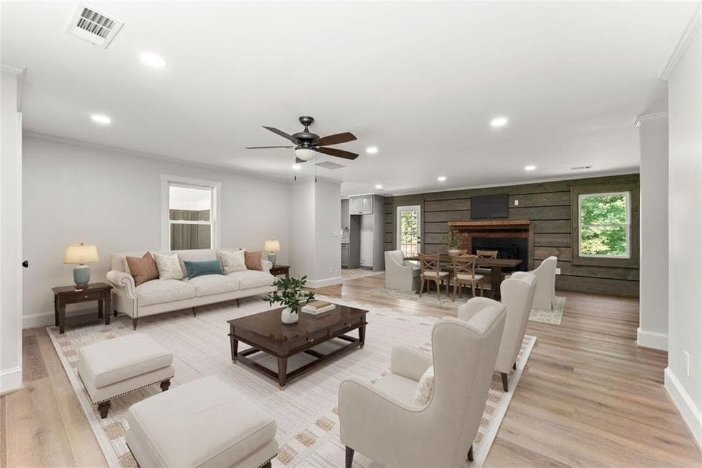 3 bedroom, 2 bathroom, 3,378 sq ft single family residence under contract at 5850 Norton Circle, Flowery Branch, GA 30542 — photo 6
