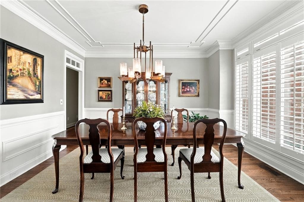5 bedroom, 5 bathroom, 4,990 sq ft single family residence under contract at 2150 Roos Place, Marietta, GA 30066 — photo 7