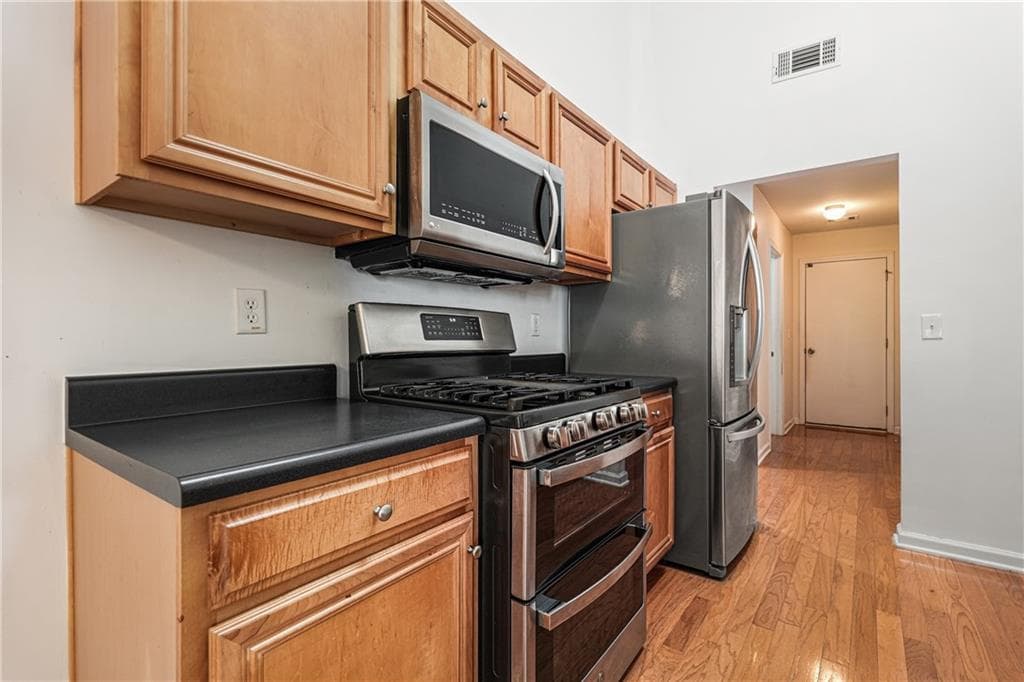 4 bedroom, 3 bathroom, 2,426 sq ft single family residence for sale at 4177 Defoors Farm Drive, Powder Springs, GA 30127 — photo 8