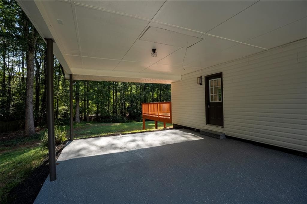 3 bedroom, 3 bathroom, 1,851 sq ft single family residence under contract at 2879 Winchester Court, Duluth, GA 30096 — photo 5