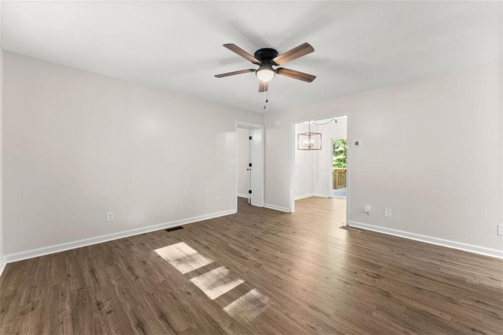 4 bedroom, 2 bathroom, 1,275 sq ft single family residence for sale at 937 Sam Craven Road, Cleveland, GA 30528 — photo 4
