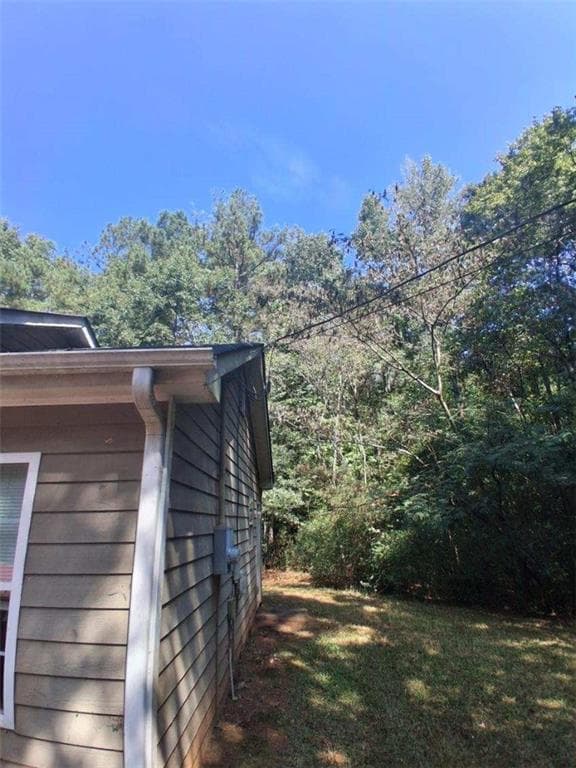 3 bedroom, 2 bathroom, 1,079 sq ft single family residence for sale at 10125 Flat Shoals Road, Covington, GA 30014 — photo 6