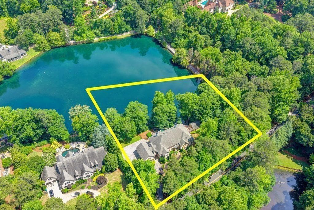 7 bedroom, 9 bathroom, 9,000 sq ft single family residence for sale at 5505 Long Island Drive, Sandy Springs, GA 30327 — photo 2