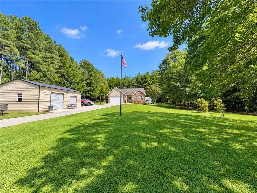 3 bedroom, 2 bathroom, 1,605 sq ft single family residence under contract at 5721 Big Texas Valley Road, Rome, GA 30165 — photo 3