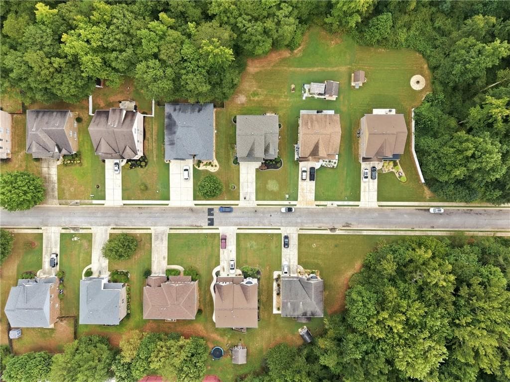 4 bedroom, 3 bathroom, 3,251 sq ft single family residence for sale at 1330 Ethans Way, Mcdonough, GA 30252 — photo 3
