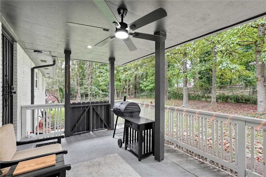 3 bedroom, 2 bathroom, 1,075 sq ft single family residence for sale at 2762 Connally Drive, Atlanta, GA 30311 — photo 6
