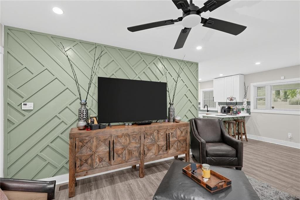 3 bedroom, 2 bathroom, 1,075 sq ft single family residence for sale at 2762 Connally Drive, Atlanta, GA 30311 — photo 9