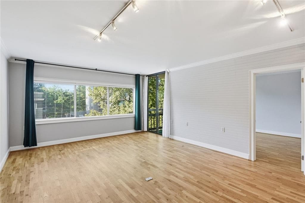 1 bedroom, 1 bathroom, 790 sq ft condominium for rent at 1130 Piedmont Avenue 505, Atlanta, GA 30309 for $2,300 a month — photo 5