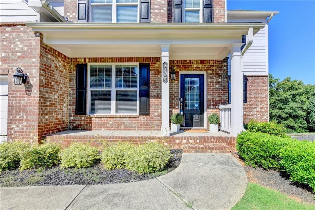 5 bedroom, 4 bathroom, 2,840 sq ft single family residence for rent at 3860 Grandview Manor Drive, Cumming, GA 30028 for $2,950 a month — photo 2