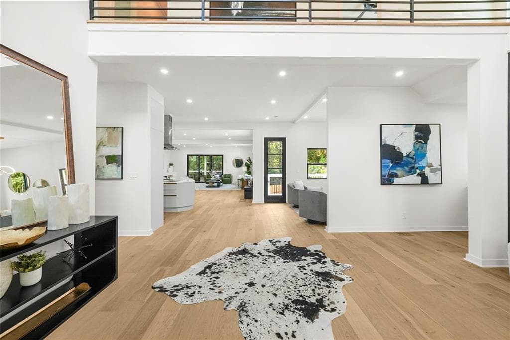 6 bedroom, 5 bathroom, 4,928 sq ft single family residence for sale at 1301 Lavista Road, Atlanta, GA 30324 — photo 5