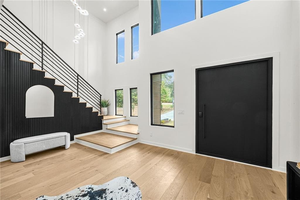 6 bedroom, 5 bathroom, 4,928 sq ft single family residence for sale at 1301 Lavista Road, Atlanta, GA 30324 — photo 6