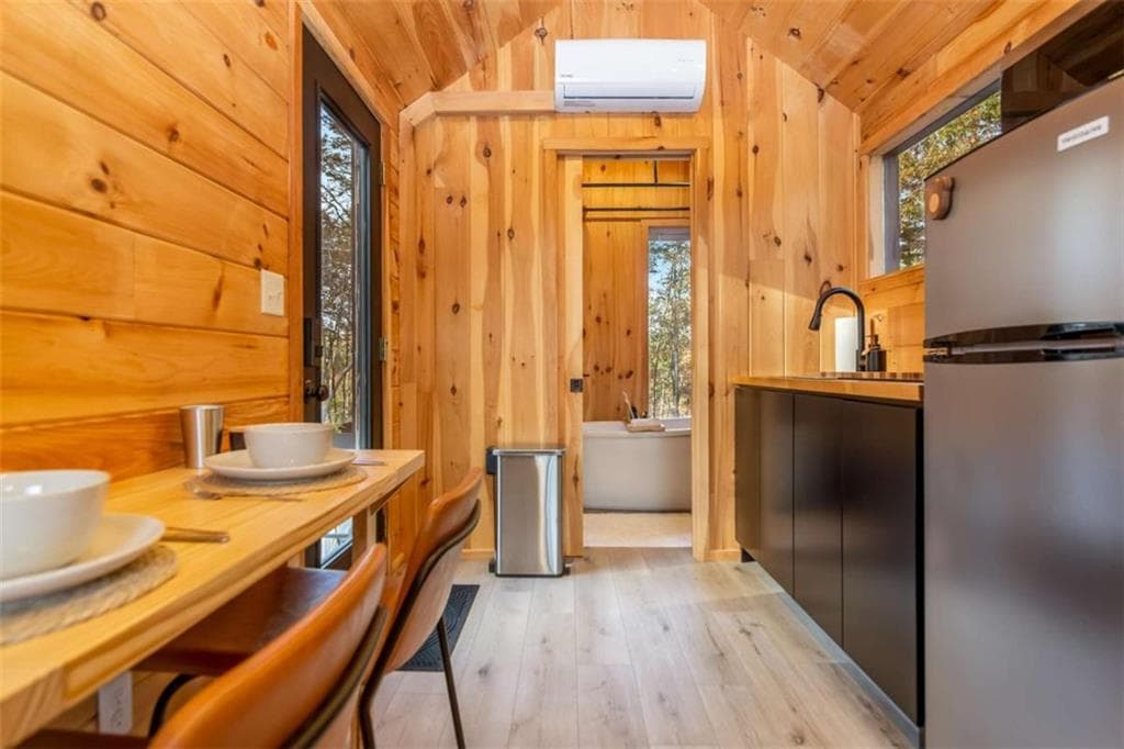 1 bedroom, 1 bathroom, 176 sq ft single family residence for sale at 115 Raleigh Ridge Drive, Blue Ridge, GA 30513 — photo 8