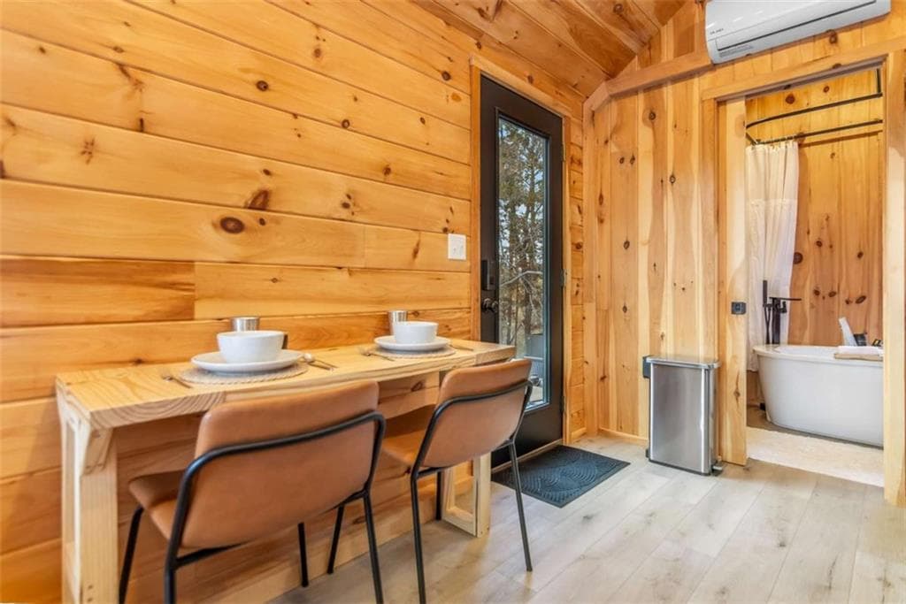 1 bedroom, 1 bathroom, 176 sq ft single family residence for sale at 115 Raleigh Ridge Drive, Blue Ridge, GA 30513 — photo 9