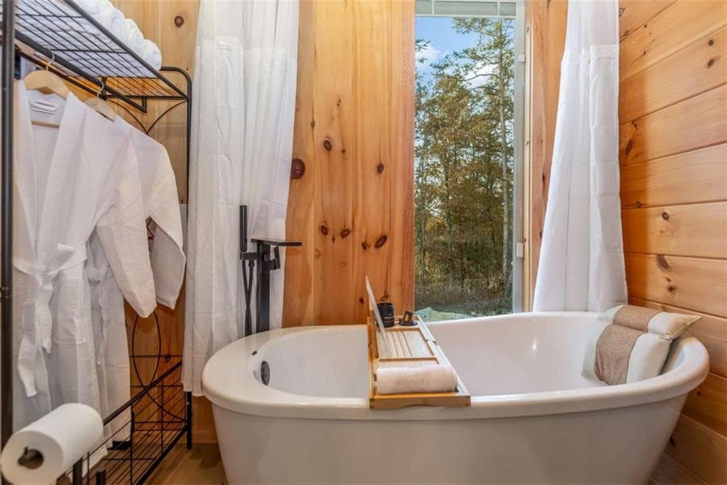 1 bedroom, 1 bathroom, 176 sq ft single family residence for sale at 115 Raleigh Ridge Drive, Blue Ridge, GA 30513 — photo 10