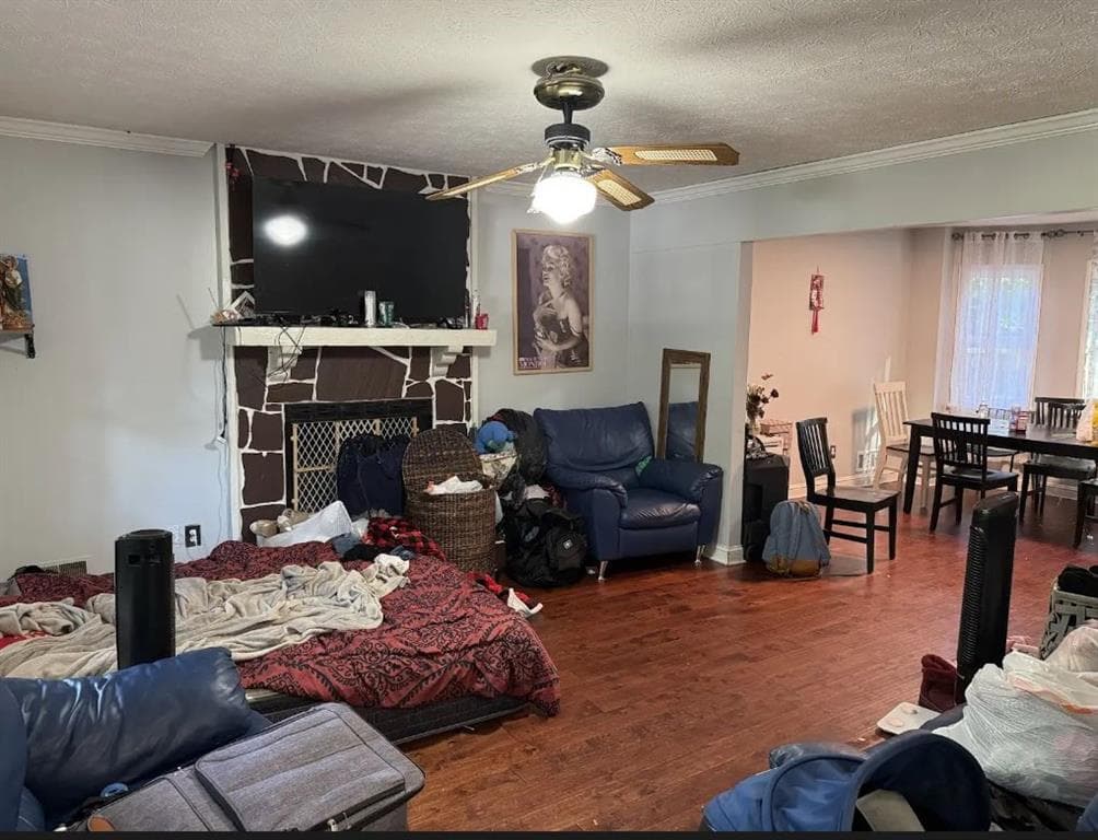 3 bedroom, 3 bathroom, 1,456 sq ft single family residence for sale at 1072 Casanova Court, Lawrenceville, GA 30044 — photo 7