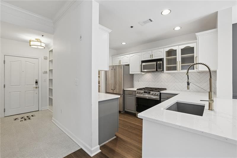 2 bedroom, 3 bathroom, 1,758 sq ft condominium for rent at 850 Piedmont Avenue 3322, Atlanta, GA 30308 for $3,500 a month — photo 10