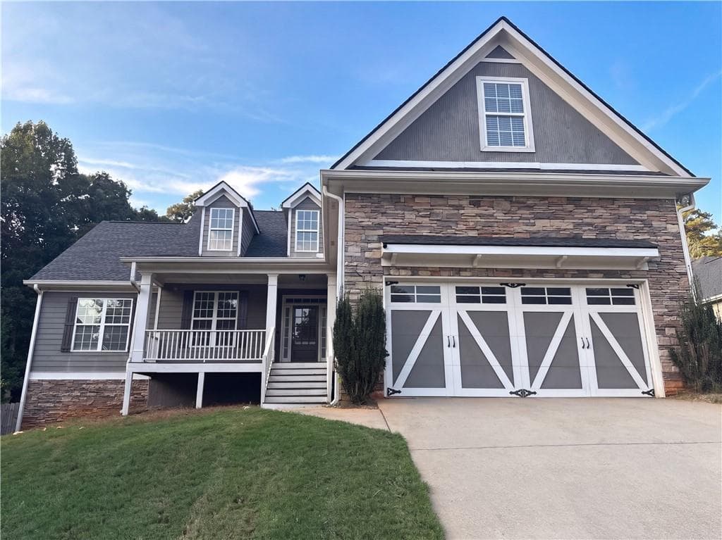 6 bedroom, 3 bathroom, 1,978 sq ft single family residence for sale at 8230 Mossybrook Lane, Douglasville, GA 30135 — photo 1 of 40