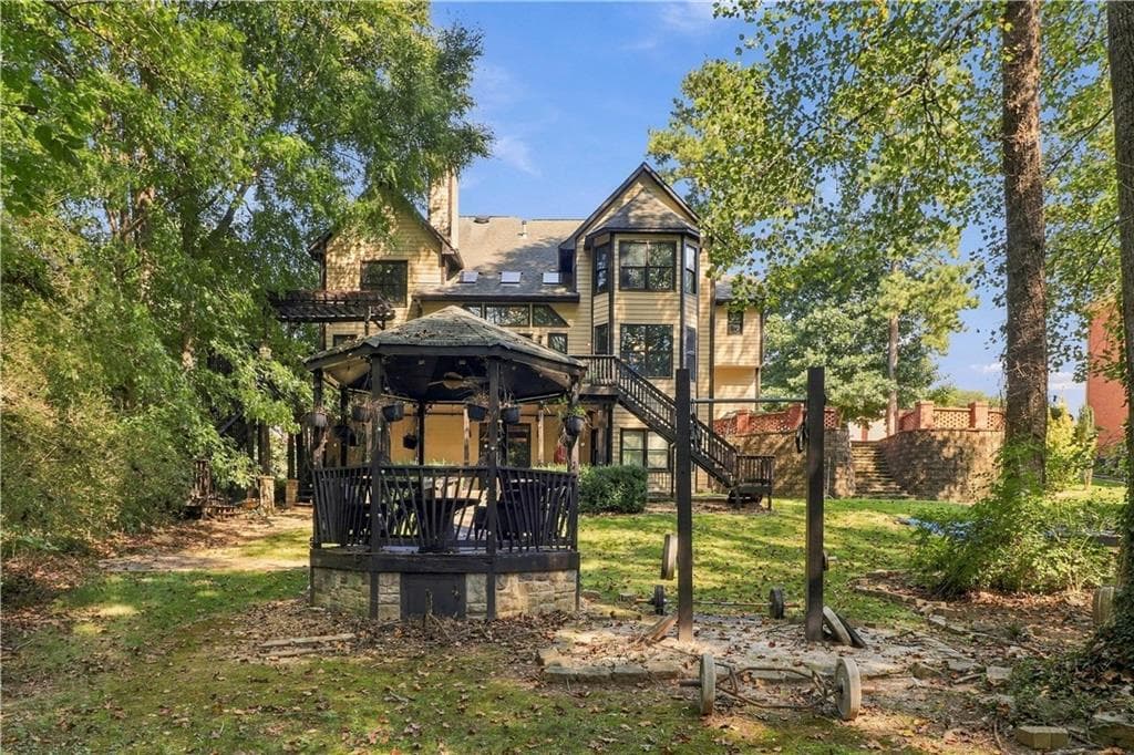 4 bedroom, 5 bathroom, 3,335 sq ft single family residence for sale at 1300 Regency Center Drive, Atlanta, GA 30331 — photo 8