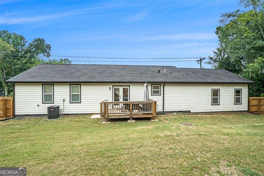 3 bedroom, 2 bathroom, 1,404 sq ft single family residence for sale at 3161 Stone Mountain Street, Covington, GA 30014 — photo 4