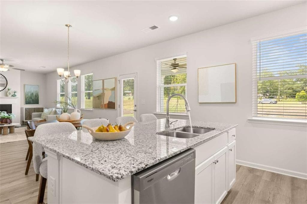 4 bedroom, 3 bathroom, 2,506 sq ft single family residence for sale at 1777 Kingsmere Run Drive, Loganville, GA 30052 — photo 9