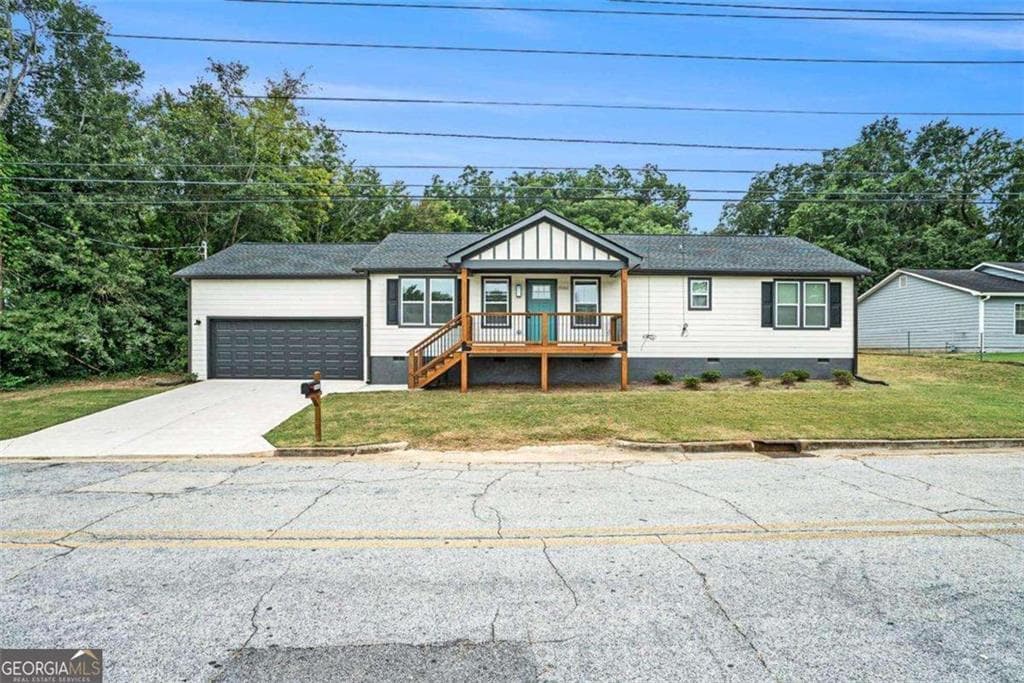 3 bedroom, 2 bathroom, 1,404 sq ft single family residence for sale at 3161 Stone Mountain Street, Covington, GA 30014