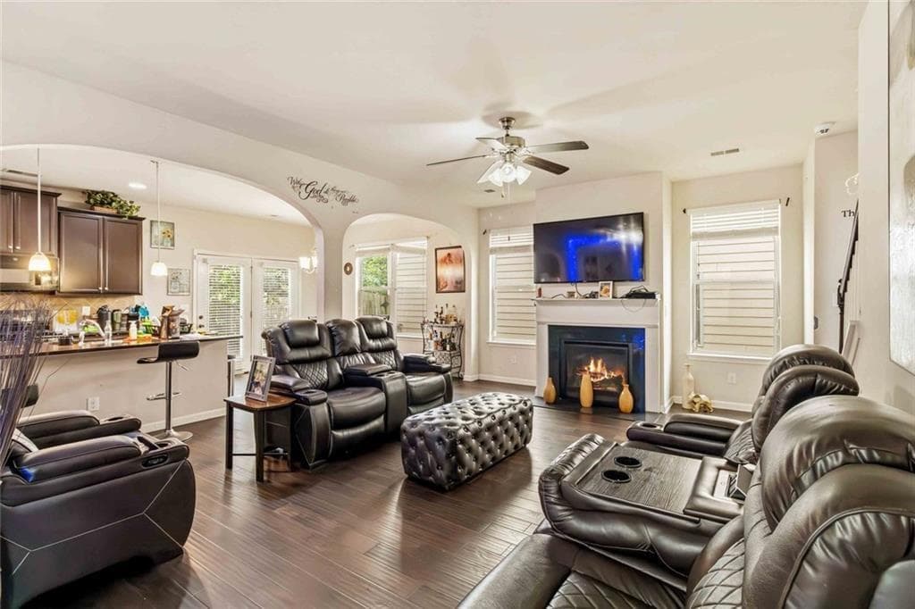 4 bedroom, 3 bathroom, 2,028 sq ft single family residence under contract at 322 Emporia Loop, Mcdonough, GA 30253 — photo 7