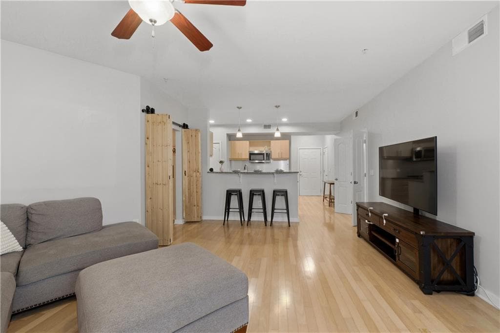 1 bedroom, 1 bathroom, 1,107 sq ft condominium for sale at 390 17th Street 3038, Atlanta, GA 30363 — photo 3