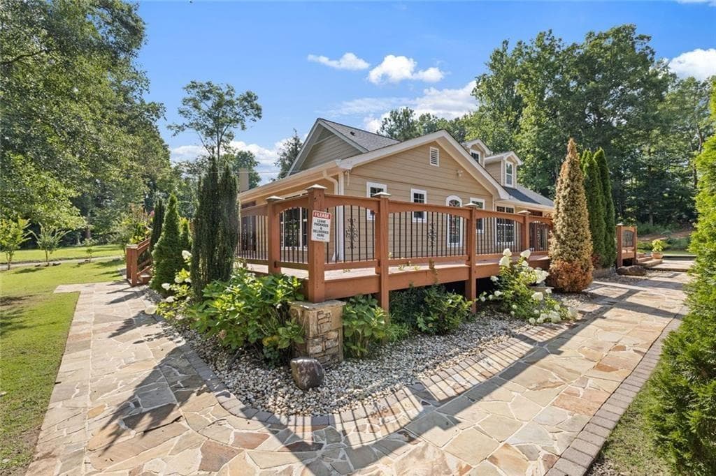 6 bedroom, 4 bathroom, 2,892 sq ft single family residence for sale at 335 Level Creek Road, Sugar Hill, GA 30518 — photo 6
