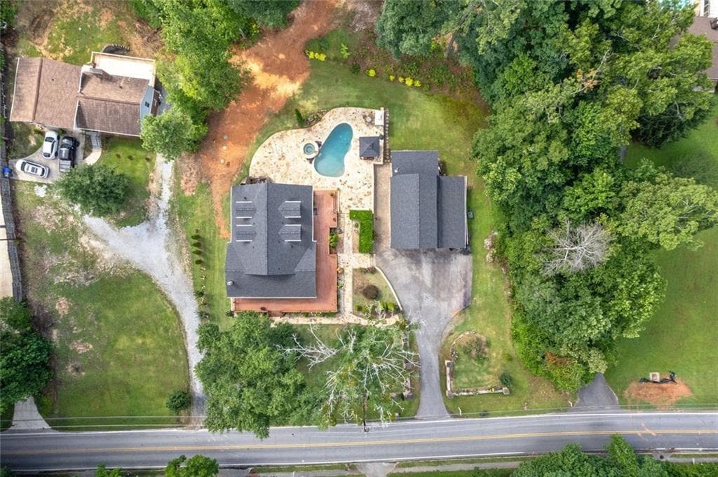 6 bedroom, 4 bathroom, 2,892 sq ft single family residence for sale at 335 Level Creek Road, Sugar Hill, GA 30518 — photo 7