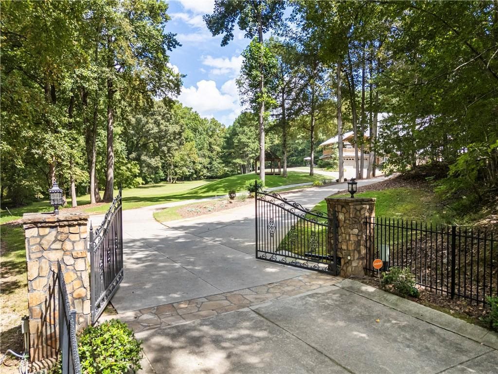 6 bedroom, 8 bathroom, 9,815 sq ft single family residence for sale at 1510 Birmingham Road, Milton, GA 30004 — photo 2