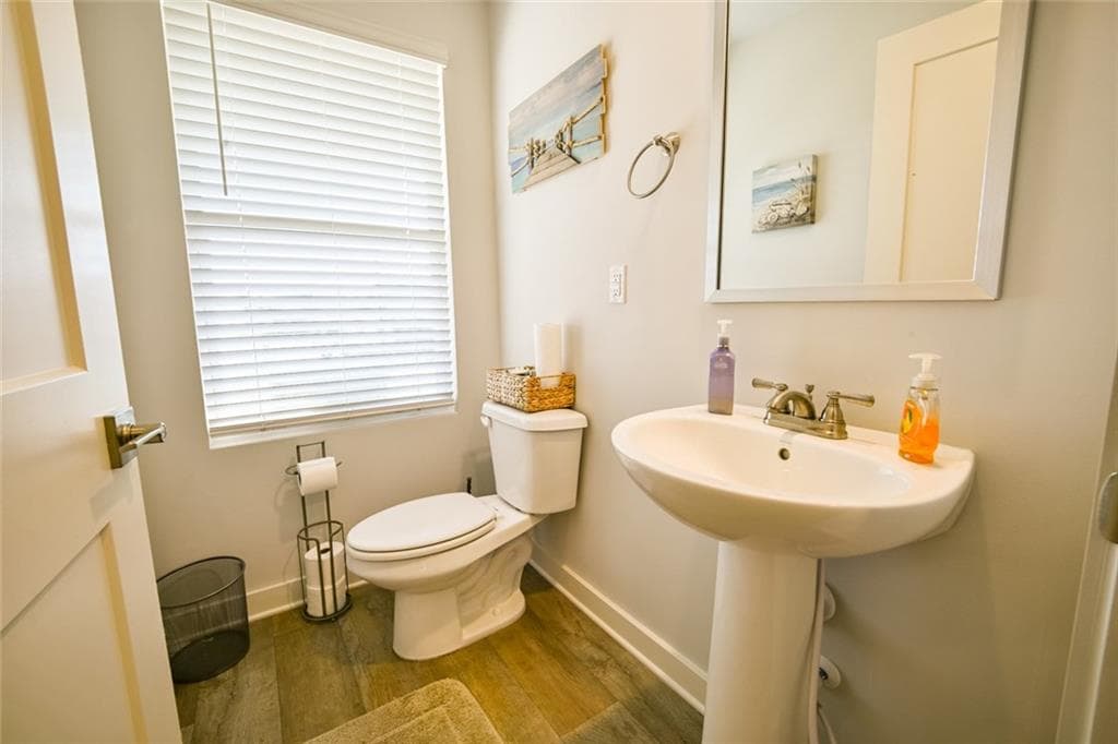 4 bedroom, 4 bathroom, 2,800 sq ft single family residence for sale at 103 Clarks Court, Jackson, GA 30233 — photo 6