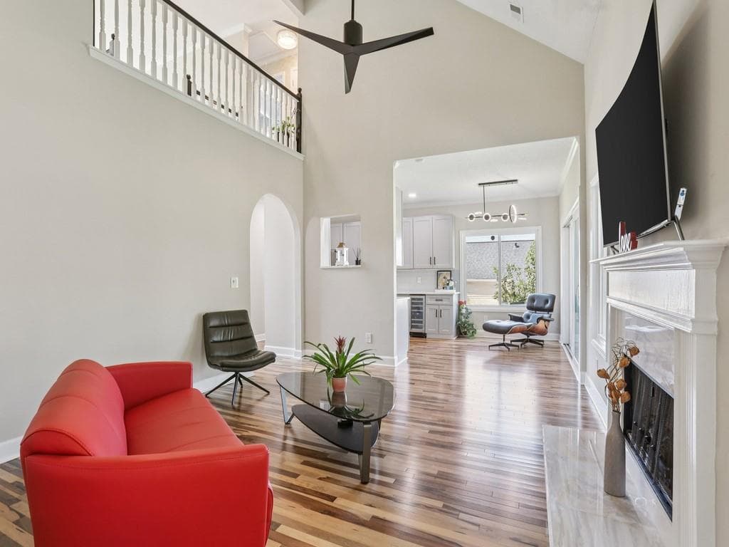 3 bedroom, 3 bathroom, 2,170 sq ft single family residence for sale at 1021 Soaring Drive, Marietta, GA 30062 — photo 2