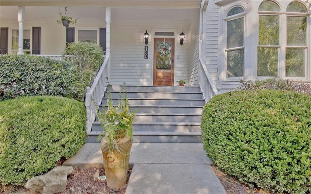 3 bedroom, 3 bathroom, 2,312 sq ft single family residence for sale at 150 Mackenzie Lane, Fayetteville, GA 30214 — photo 6