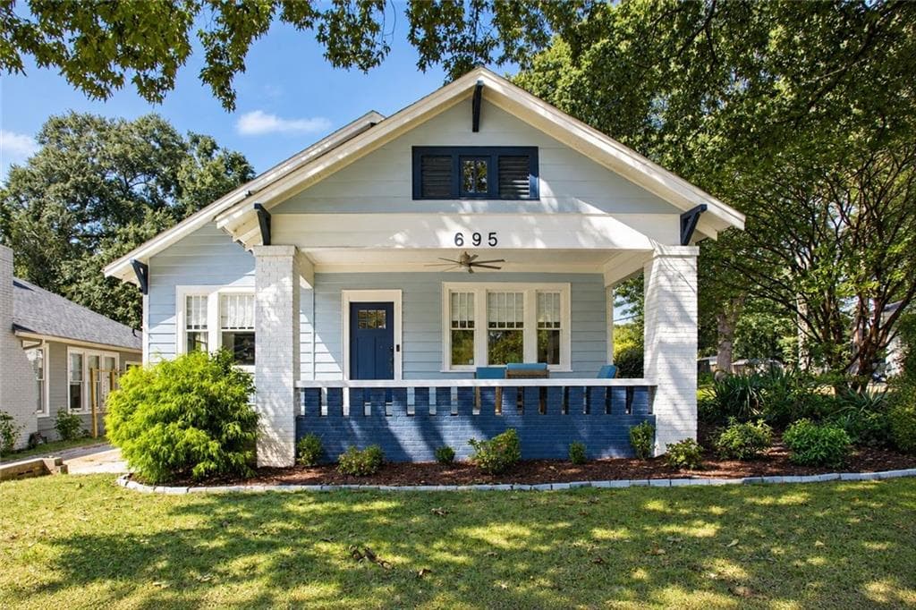 3 bedroom, 2 bathroom, 1,780 sq ft single family residence under contract at 695 Brookline Street, Atlanta, GA 30310