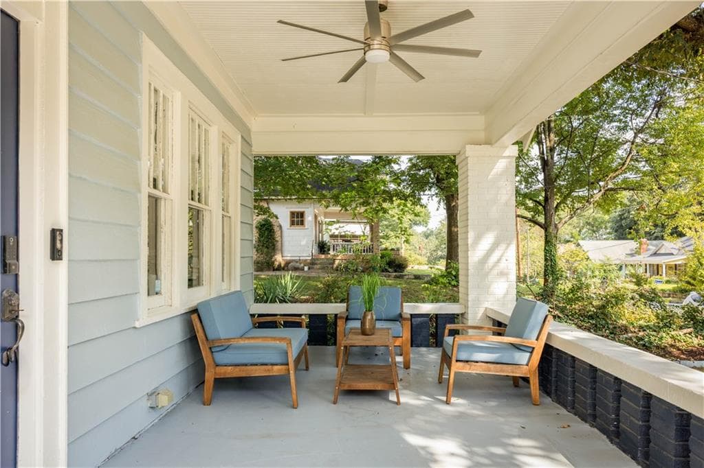3 bedroom, 2 bathroom, 1,780 sq ft single family residence under contract at 695 Brookline Street, Atlanta, GA 30310 — photo 4