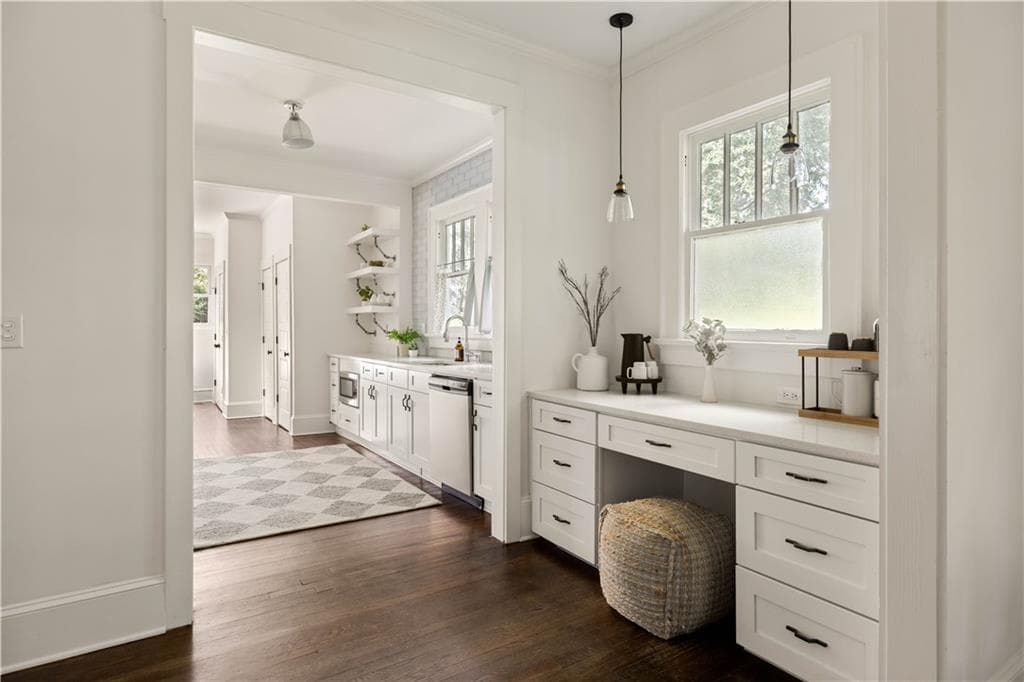 3 bedroom, 2 bathroom, 1,780 sq ft single family residence under contract at 695 Brookline Street, Atlanta, GA 30310 — photo 9