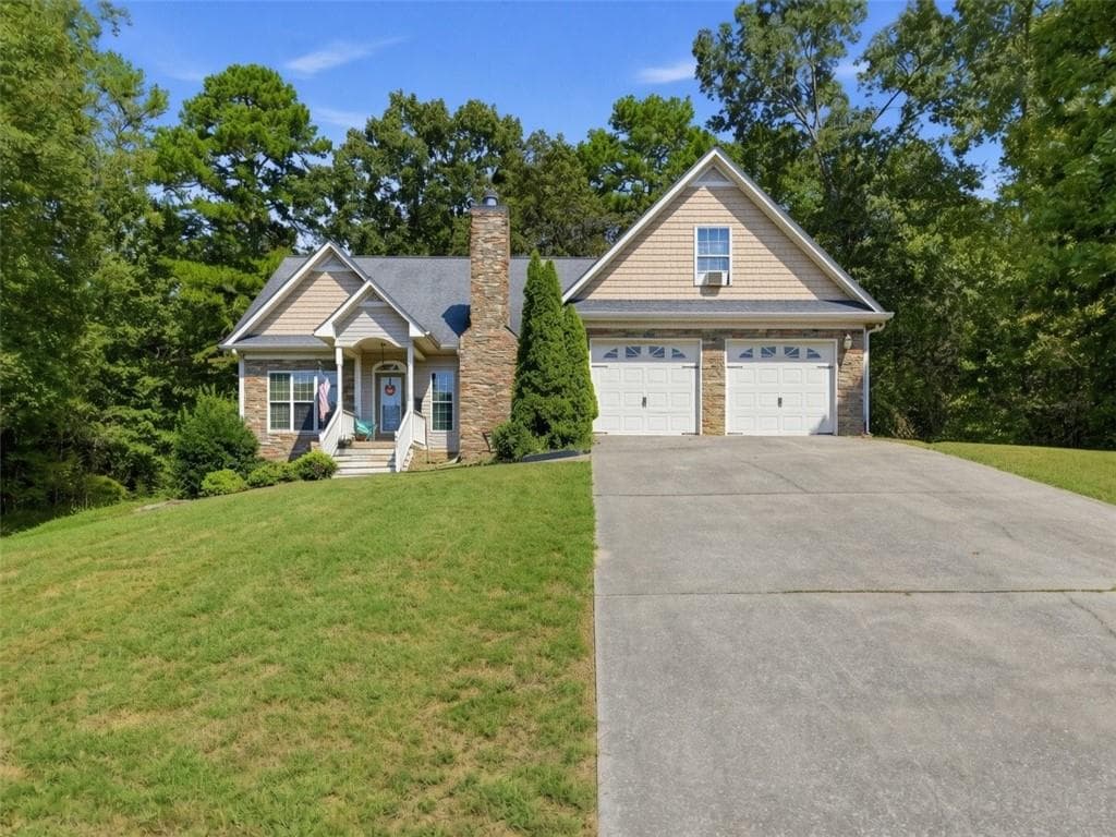 4 bedroom, 3 bathroom, 2,159 sq ft single family residence for sale at 542 Calloway Terrace, Rockmart, GA 30153
