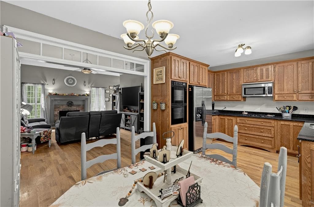 4 bedroom, 3 bathroom, 2,159 sq ft single family residence for sale at 542 Calloway Terrace, Rockmart, GA 30153 — photo 7