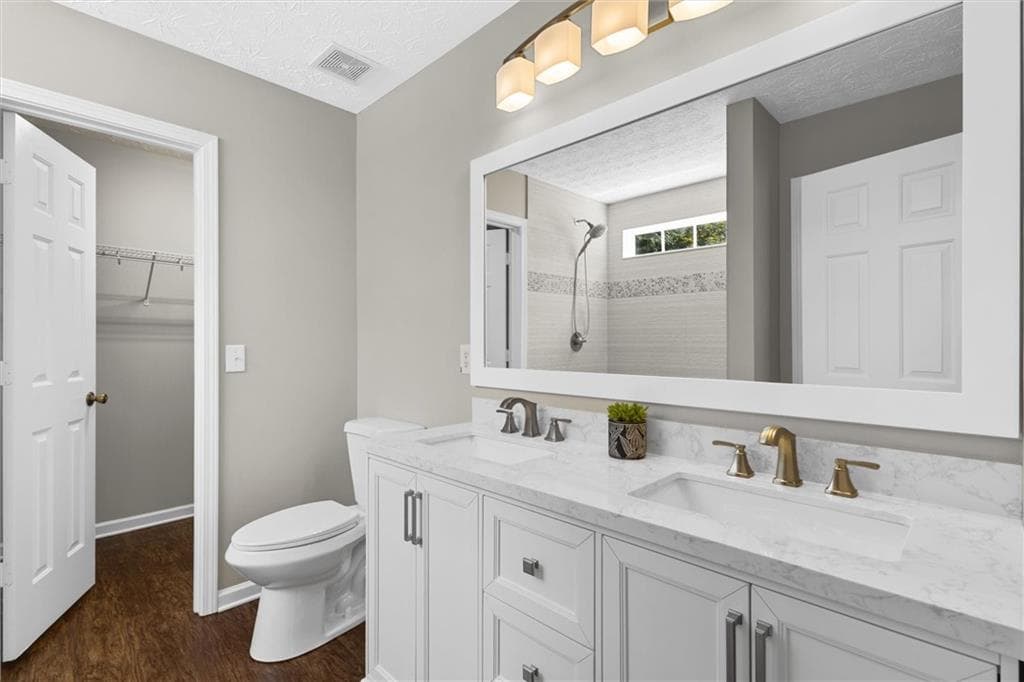 2 bedroom, 2 bathroom, 1,420 sq ft single family residence for sale at 242 Hiawassee Drive, Woodstock, GA 30188 — photo 6