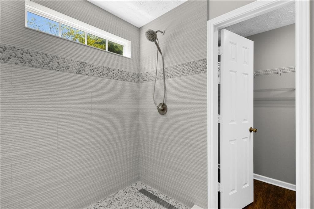 2 bedroom, 2 bathroom, 1,420 sq ft single family residence for sale at 242 Hiawassee Drive, Woodstock, GA 30188 — photo 8