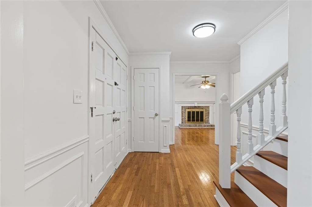 4 bedroom, 3 bathroom, 2,172 sq ft single family residence for sale at 4143 Wellington Hills Drive, Snellville, GA 30039 — photo 3