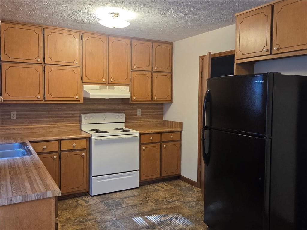 2 bedroom, 2 bathroom, 1,240 sq ft duplex for rent at 8492 Pineland Drive, Jonesboro, GA 30238 for $1,475 a month — photo 7