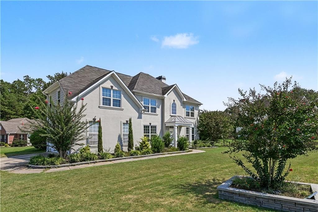 4 bedroom, 3 bathroom, 2,624 sq ft single family residence for sale at 305 Belgrave Court, Atlanta, GA 30331 — photo 2